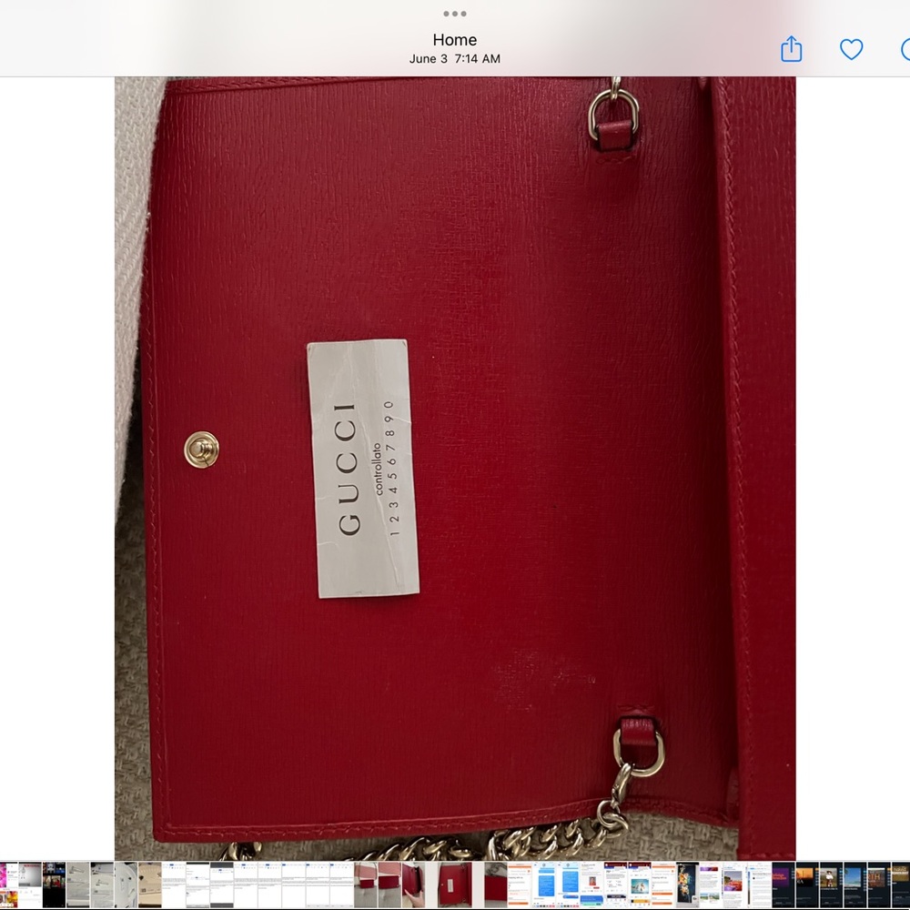 Beautiful Gucci wallet cross body bag. Very gently worn. Great condition. - Picture 3 of 4